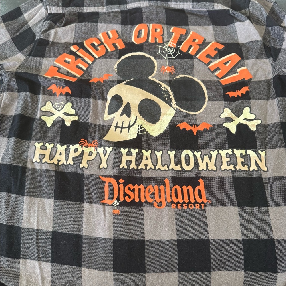 Disneyland Halloween Plaid Flannel Shirt Medium
